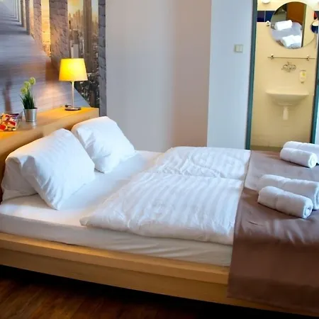 Hotel A Museum Of Bricks 3*